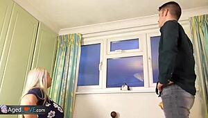 Young 18+ guy receives blowjob from experienced mature lady