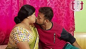 सेक्सी टीचर रूबी स्टेमी क्लासरूम सेशन में वाइल्ड फिंगरिंग से टीन को सेड्यूस करती है