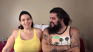 कास्टिंग डेस्परेट हॉट मॉम्स जैसे ब्रुकलिन और मिला हार्ड बेंग्ड!