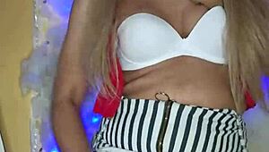 Hey, have you seen this gorgeous made-up travesti looking stunning?