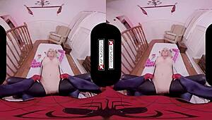 Spider Gwen Blows Mind With Mouth And Pussy