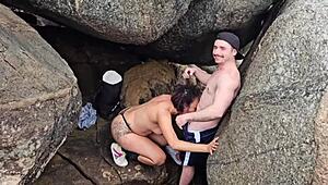 Saymon fitness enjoying the fun in Jurerê with Brenda Floripa