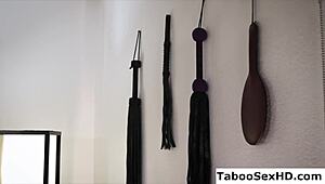 Big ass milf sits on guy's face for intimate licking.