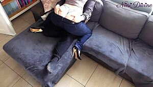 My best friend’s big booty gets me hard, so I fuck her tight pussy quick