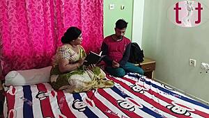 सेक्सी टीचर रूबी स्टेमी क्लासरूम सेशन में वाइल्ड फिंगरिंग से टीन को सेड्यूस करती है