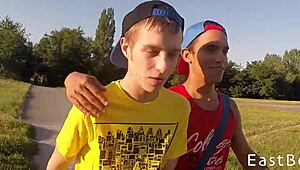 Webcam show with skater twinks getting handsy and bareback in action