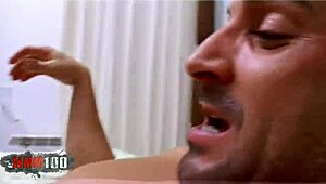 यह अरब देवी पॉर्नस्टार पहली बार हार्ड एनल फकिंग लेती है