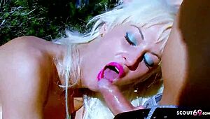 i can’t resist seducing for rough outdoor spandex fuck!