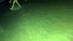 Married Fanny Shows Off Bare Ass in Public Streets 😏