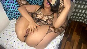 Latina milf being the little slut for her client