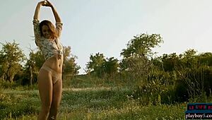 i watched the czech milf beauty anetta keys do a solo striptease and rip her clothes off