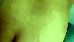 Cogiendo con Mi Cuñada en el Baño de Su Casa Mientras Se Baña