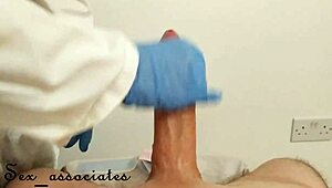 esthetician gets paid for handjob after waxing