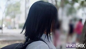 Tímida Colegiala Culona de 18 Skips Class, Caught by Stranger with Huge Cock