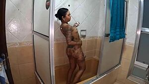 Yo, behind the scenes with Millena Gomes is wild! 😜