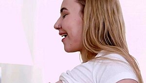 Bella Mur Cleans Dick With Blowjob