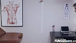 PERFECT HOLE TWINK GETTING FUCKED DEEPLY IN HOSPITAL EXAM - FUNSIZEBOYS NET