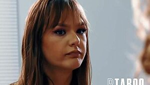 Cum-Swap Cuties Gwen Vicious and Rebecca Vanguard in Hardcore Action