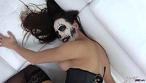 Mea Melone's Halloween Monster Creampie