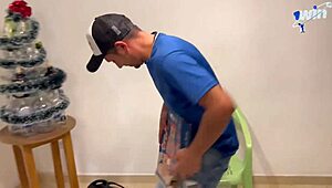 Did I seduce the pizza guy? Yes, and I fucked him hard until he came all over me - Melany Latina