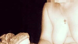 Ever Tried Fisting in Retro Style? Tell Me About It!