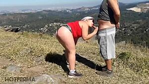 Gostosa fucks lover outdoors on mountain