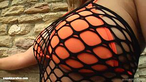 givemepink presents trisha in solo fingering masturbation scene