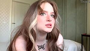 बड़ा गंद टिंडर टीन 18+ ईगर्ल डेयरिंग सोलो गेम खेलती है