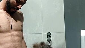 O Cara Ficou Me Olhando Durante O Treino Levei Ele Pro Banheiro E Coloquei Para Mamar Amateurs Gay Cock Lover Bodybuilder Assfucking Muscular Nerd Anal Gym