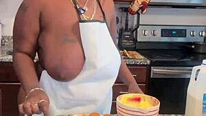 Making Banana Pudding With Natural Ingredients