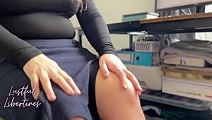 Creampie Stepmom While She’s on Work Call, Oh Yeah!