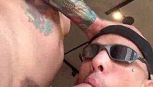 fodendo o helyo no pelo com big cock bareback?