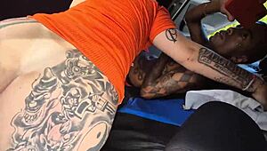 grupo de amigos stop car on road to bang hot chicks raw