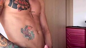 fodendo o helyo no pelo com big cock bareback?