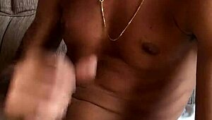 Short De Futebol Marcando A Rola E Dando Leite Pra Finalizar