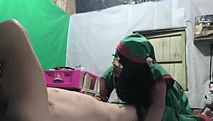 क्रिसमस पर सौतेले पापा 64 साल के गंदे बूढ़े से चुदाई की