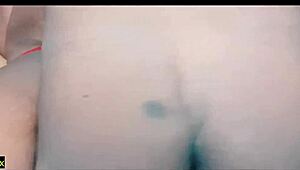 अरे, चलो वाइव्स स्वैप करके वाइल्ड रैंच फकिंग करते हैं! 😜