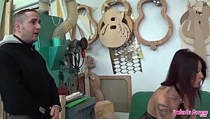 Roberta Farnese Hunts Flute but Finds Italian Cocks