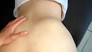 Mi novia lets me bang her best friend Karla pt 1