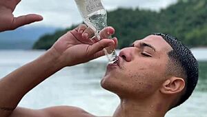 Did the Boat of Dudes Sink Near the Skinny Guys’ Island?