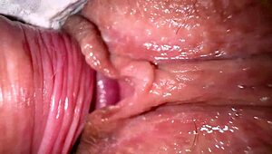 व्हाट द फक, मेरा डॉक्टर टेम्प चेक करता है टंग से मेरी बट में?! 😳