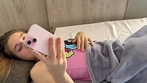 I Bang My Hermanastra Hard When No One's Home Around