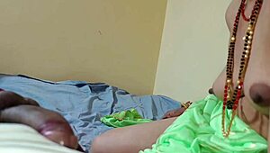 अह, फर्स्ट मैरिज वाइफ और हसबैंड डर्टी टॉक ब्लोजॉब के साथ बेंगिंग xxx