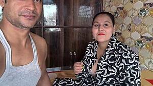 देसी पूजा भाभी नदी किनारे पागल होकर जोर से चोदी जाती है