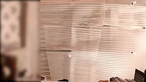 Wow, No Panties Sirvienta Culona Bends Over While Spied On