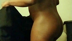 why do i play with my hair when i feel sexy during anal spreading?