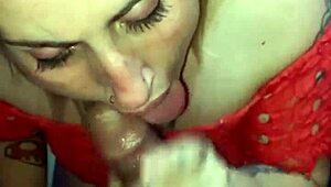 Me gusta que me COJAN la garganta y me DEN de perrito por mi chincheta mojada