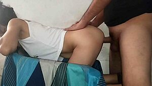 le met� la verga a mi vecina que estaba cachonda