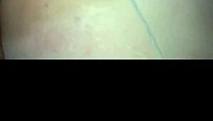 Me gusta que me COJAN la garganta y me DEN de perrito por mi chincheta mojada