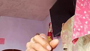 वाह, मेरी स्टेप मदर-इन-लॉ के रूम में ह्यूज क्रीमशॉट सोलो!